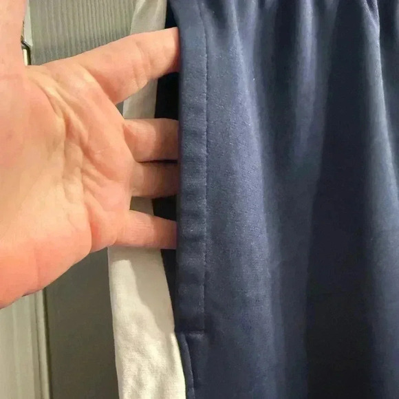 Under Armour Men’s Medium drawstring elas waist EUC  Front pockets. - Picture 2 of 9